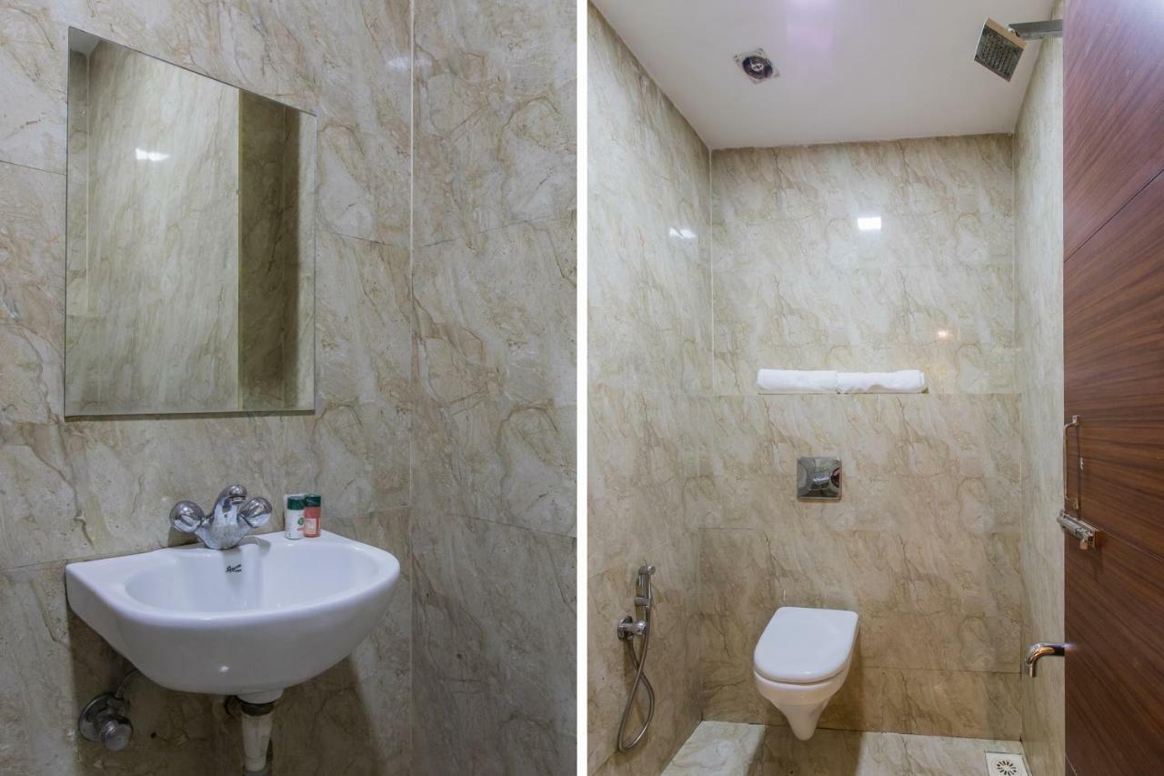 Oyo 17161 Hotel Mahalaxmi Ujjain Buitenkant foto