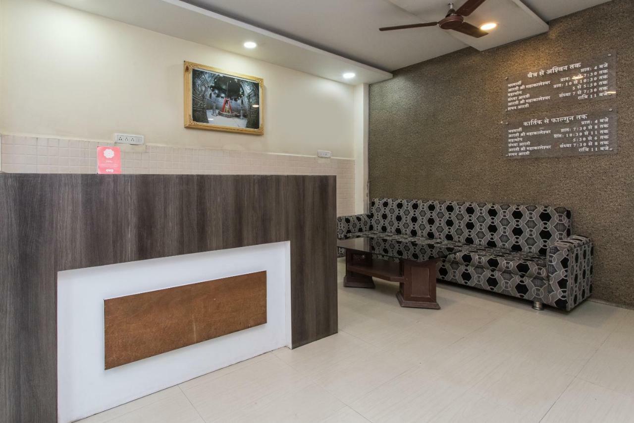 Oyo 17161 Hotel Mahalaxmi Ujjain Buitenkant foto